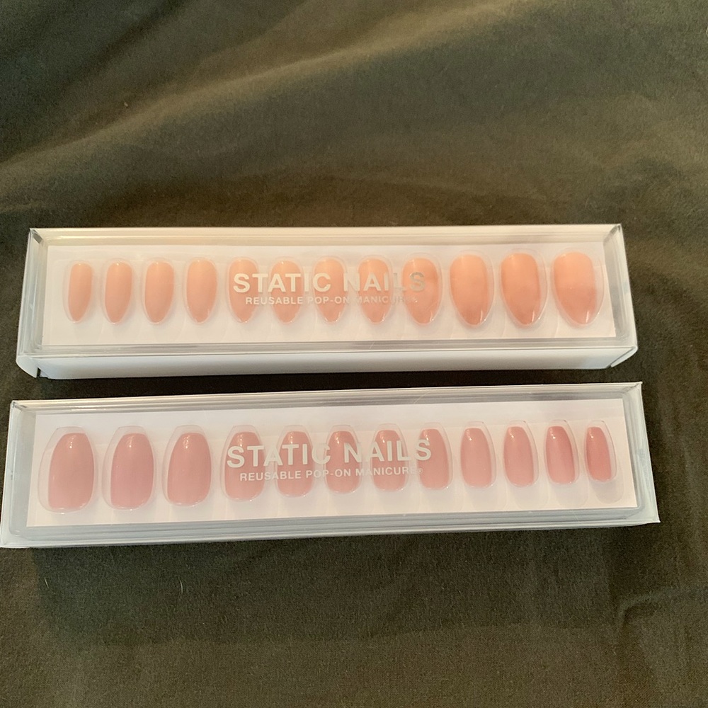 Static Nails Set of 2 - Peony/coffin and Fetish/Almond